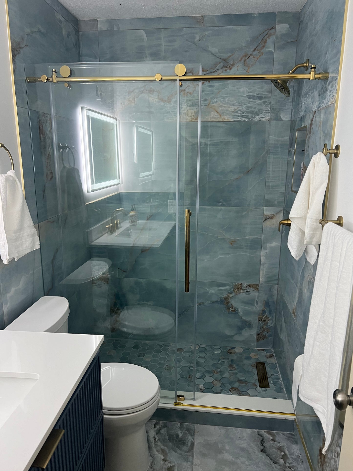 Modern Bathroom Build – From Bare Walls to Timeless Elegance